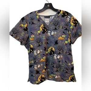 Halloween Cherokee Scrub Top Size Large. New without Tags. Unisex. Pockets